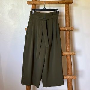Paper Bag Cropped Pants